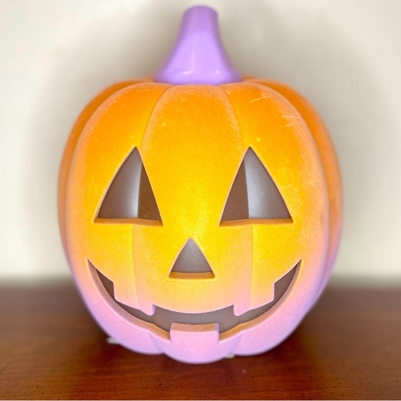 New! Target Bullseye Playground Halloween light up Jack-O-Lantern Pumpkin - Picture 1 of 6